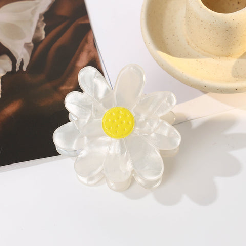 Fresh and sweet white flower shaped bangs clip m5010670